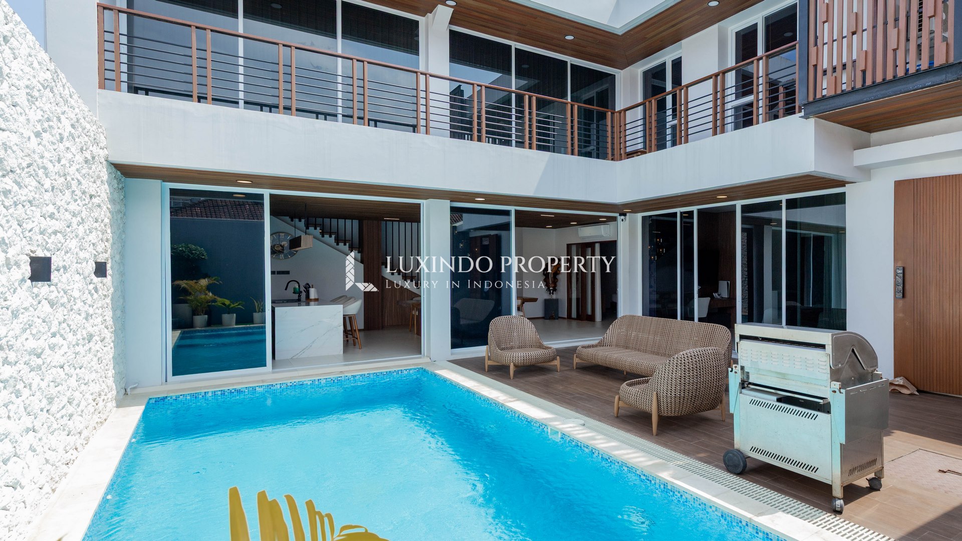 KEROBOKAN - SMART, ECO-FRIENDLY 3BR VILLA FOR YEARLY RENTAL (RV507)